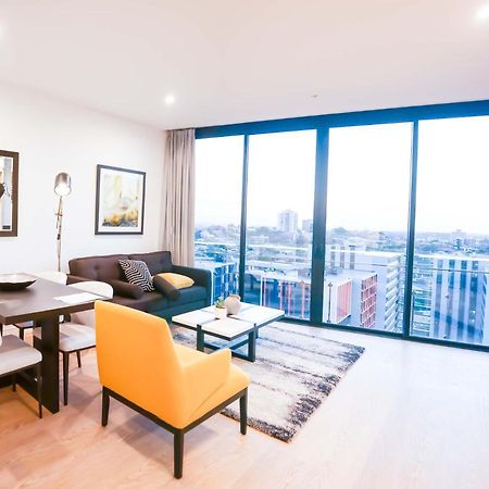 Modern Designers Pad By Serain Residences Brisbane Exterior photo