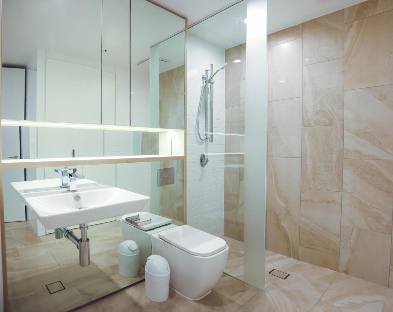 Modern Designers Pad By Serain Residences Brisbane Exterior photo