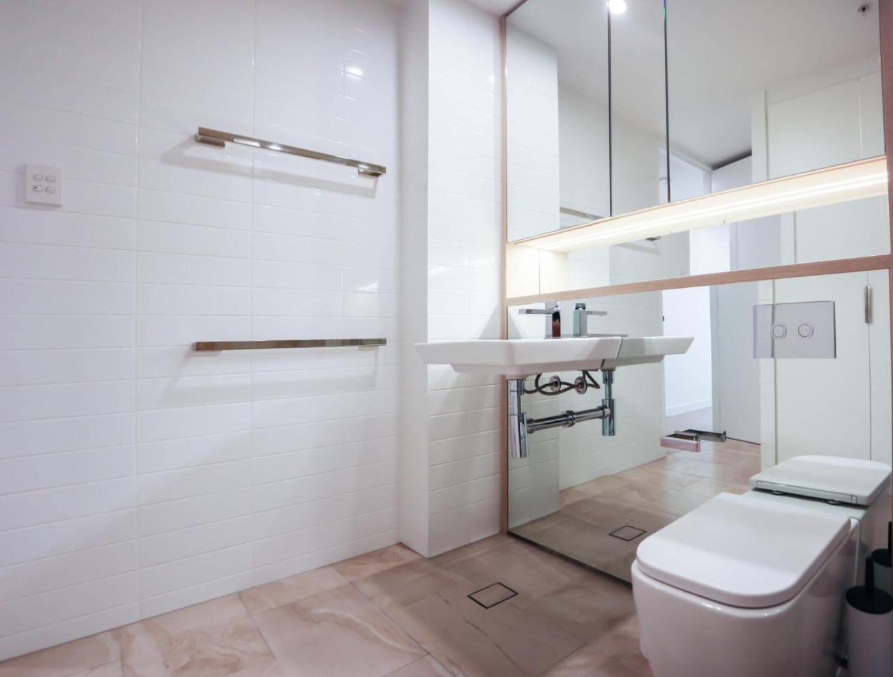 Modern Designers Pad By Serain Residences Brisbane Exterior photo